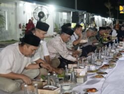 Sahur di Huntara Tamiang, Menteri PU Dengarkan Harapan Warga Pengungsi