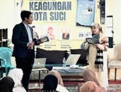 Buku “Keagungan Kota Suci” Diluncurkan di Kairo Mesir, Halimah Munawir : Buku Kumpulan Puisi Ini Merupakan Pertemuan Antara Ayat-Ayat Suci dan Debu Jalanan Kehidupan