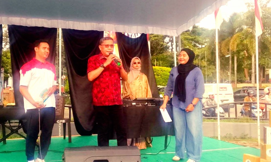 Wali Kota Ambon, Bodewin Wattimena Membuka Event Runman 3K Dalam Rangka Ramadhan Bikin Asyik (Foto : Istimewa)