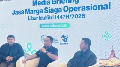 Dirut Jasamarga ( tengah )/saat media brifing (SPN/dinda)