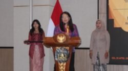 DR, Dra Rosarita Niken Widiastuti saat komentar usai menerima Kartini Award ( SPN/ DD)