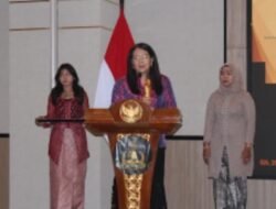 Dari Balik Mikrofon RRI Menuju Kartini Award AMKI Media Indonesia Yang Mendunia