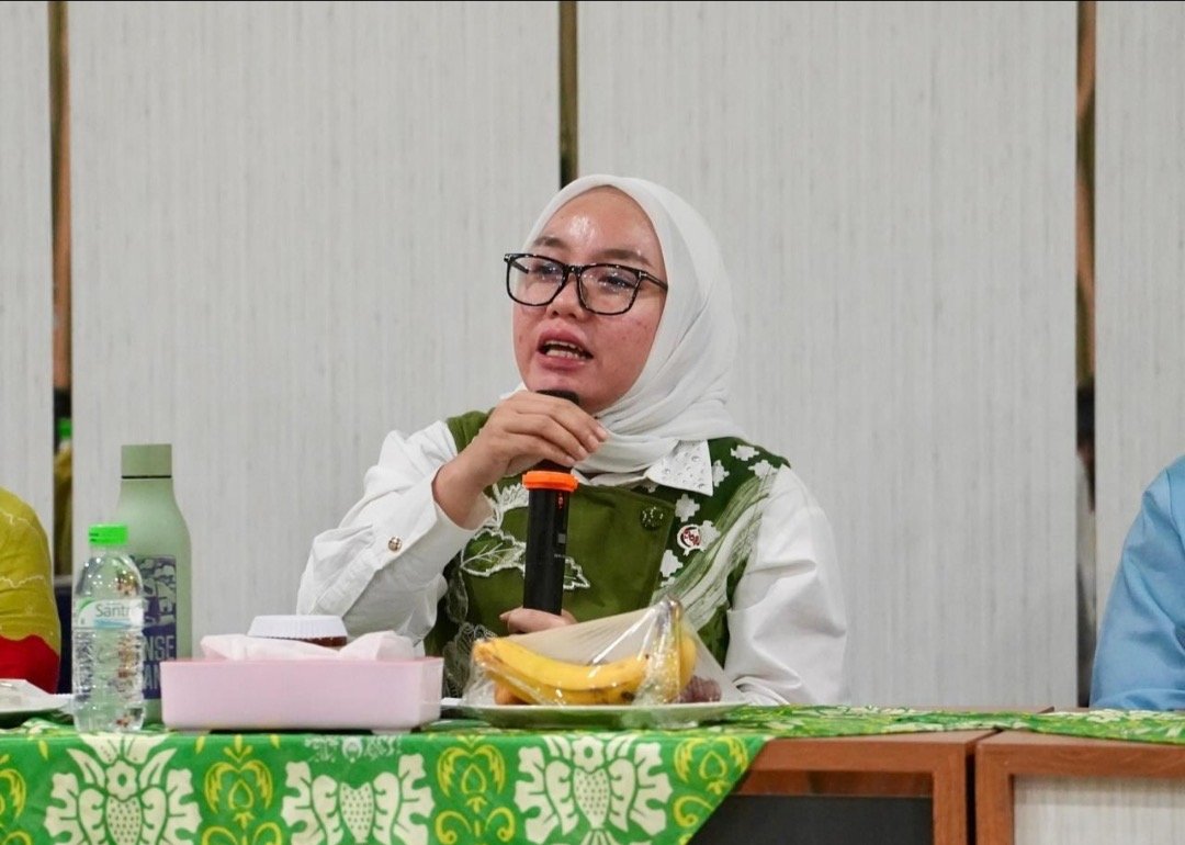 Wamen saat di pesantren mathlaul anwar di pontianak kalbar (humas kemenkop)