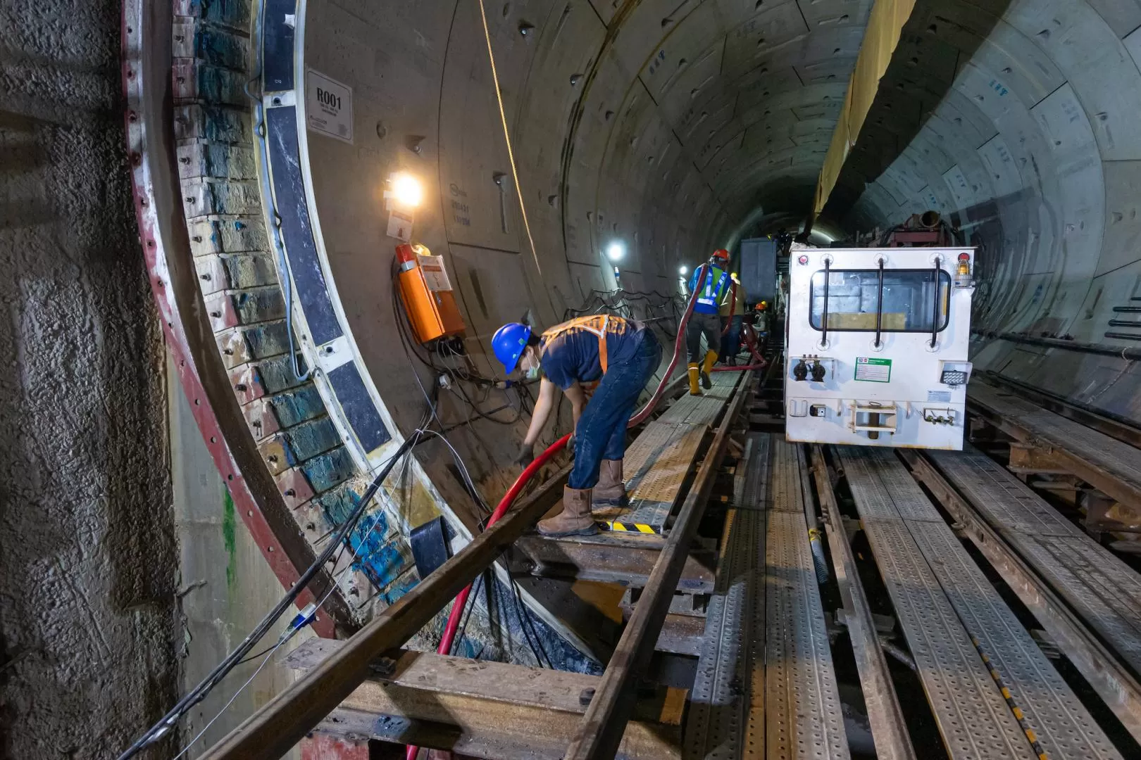 MRT-693452851