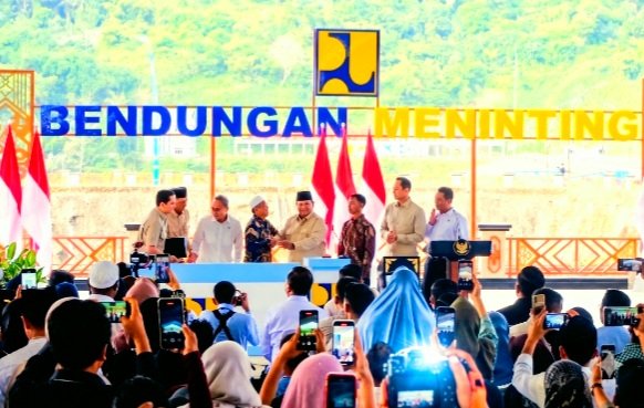 Presiden Prabowo Subianto Meresmikan Lima Bendungan Baru di Lima Provinsi di Pusatkan di Lombok Barat Nusa Tenggara Barat (Foto : Istimewa)