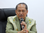 Sosok Achmad Yani Rifai Yusuf atau Achmad JRJ saat berinteraksi dengan masyarakat.