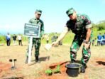 Pangdam XV/Pattimura Mayjen TNI Dody Triwinarto Mencanagkan Penanaman Sejuta Anakan Sukun Perkuat Ketahanan Pangan Maluku