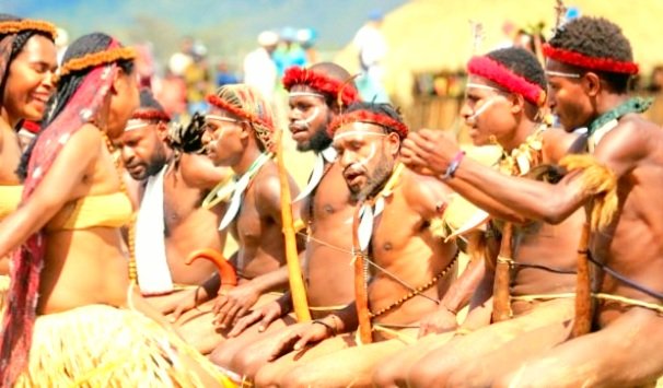 Insiden Penembakan Menciderai Meriahnya Festival Budaya Lembah Baliem 2026