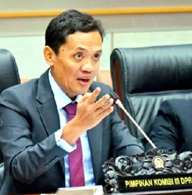 Screenshot_20260831-165942_Chrome Ketua Komisi III, Habiburokhman: RUU Perampasan Aset Penting untuk Memutus Mata Rantai Kejahatan
