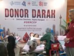 Sekretaris PDDI DKI Jakarta Endang K.S. memberikan sambutan saat meninjau pelaksanaan aksi donor darah di kantor INKINDO DKI Jakarta.