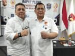 a17acae3-91c5-4bca-94ad-3f37c9d56ae8 Ketua Umum PP KSMI, Yan Mulia Abidin ( kanan) bersama Waketum KSMI, Tundra Meliala ( kiri)