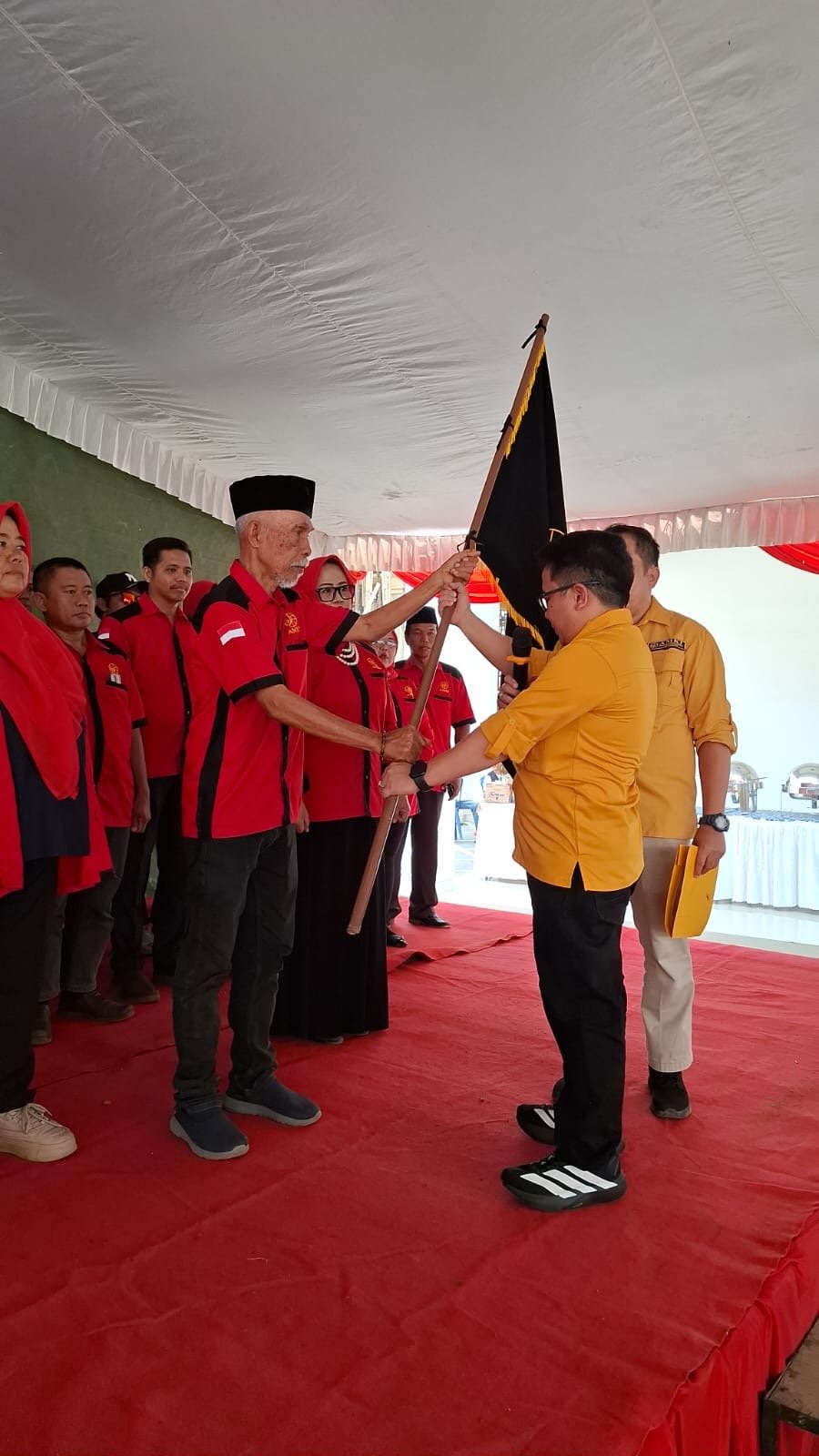 d89468f1-0276-4947-94e8-f2070e3013c0 Pengukuhan Amki Lahat oleh Ketua Amki Sumsel Dede Umar ( Humas Amki)