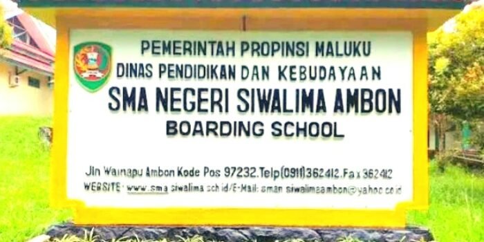 Anggota DPD RI Nono Sampono Tanamkan Nilai Persatuan dan Sosialisasi Empat Pilar MPR RI Kepada Generasi Muda di SMA Negeri Siwalima Ambon.