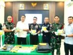 Screenshot_20261012-095049_Instagram Satgas Pamtas Yonarmed 19/Bogani Gagalkan Penyelundupan 5,26 Kg Sabu di Jalur Tikus Aruk, Sajingan Besar, Sambas. Dua Kurir Ditangkap, Barang Bukti Diserahkan ke BNN Kalbar.