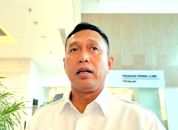 Screenshot_20261013-101530_Google Dirut Bulog Ahmad Rizal Ramdhani Pastikan Cadangan Beras Nasional Aman 4,5 Juta Ton Meski Ancaman El Nino Godzilla 2026. Stok Cukup 11 Bulan, Harga Stabil.