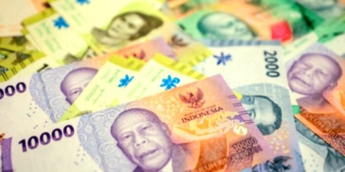 Rupiah Melemah ke Rp 18.022/USD Rabu 21 Oktober 2026 Meski BI Tahan BI-Rate 5,75 persen. Prediksi Kamis 22 Oktober di Rentang 18.020-18.070.