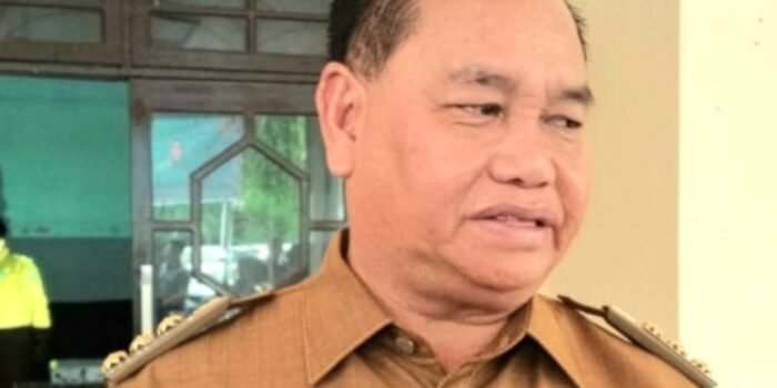 Bupati Kotim Halikinnor Ungkap 3 Faktor Kabut Asap Kian Pekat di Sampit: Titik Api Baru, Asap Kiriman Angin, dan Gambut Terbakar Usai Hujan Ringan OMC. Jarak Pandang 5 Meter, ISPU 300 Berbahaya.