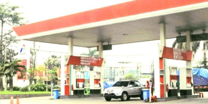 Harga BBM hari ini 26 Oktober 2026 tetap! Pertalite Rp10.000, Pertamax Rp15.950, Dex Rp25.200.