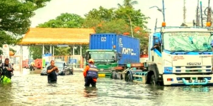 Banjir Rob Jakarta 25 Oktober - 1 November 2026, Puncak Pasang 10.00-14.00 WIB. Ini Daftar Wilayah Terdampak.